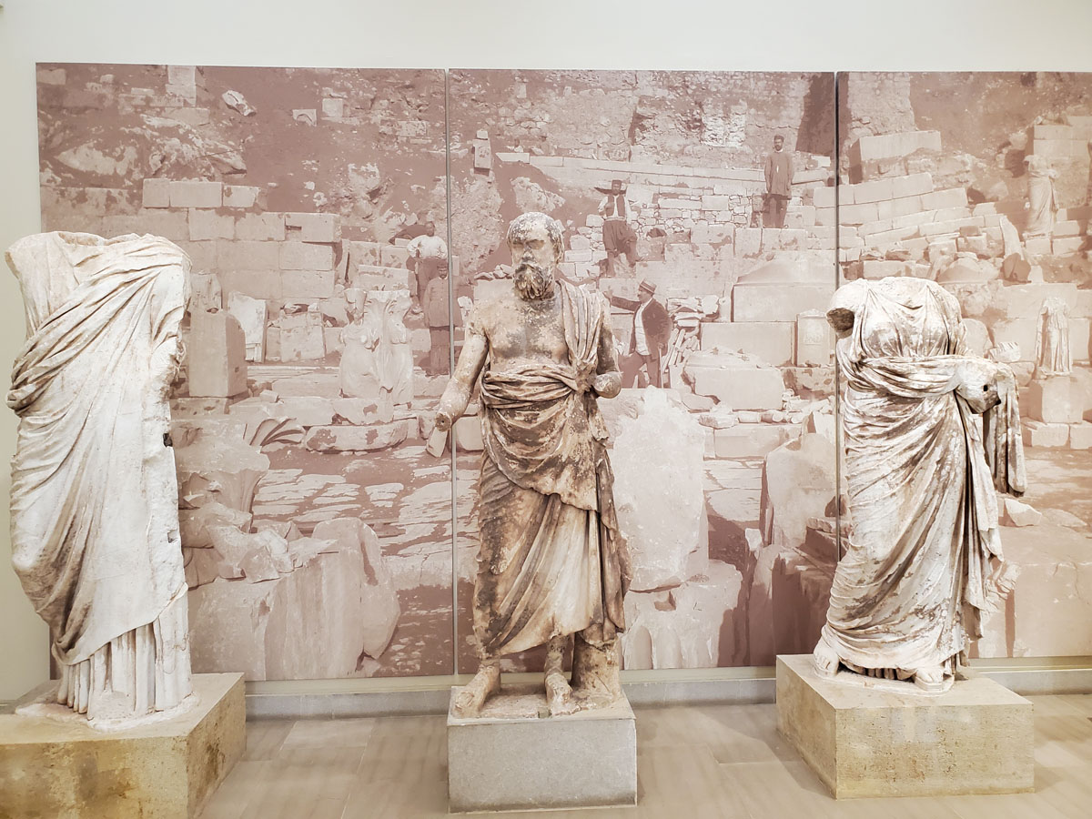 084 Museum at Delphi