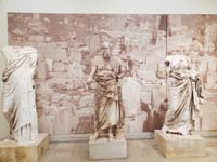 084 Museum at Delphi