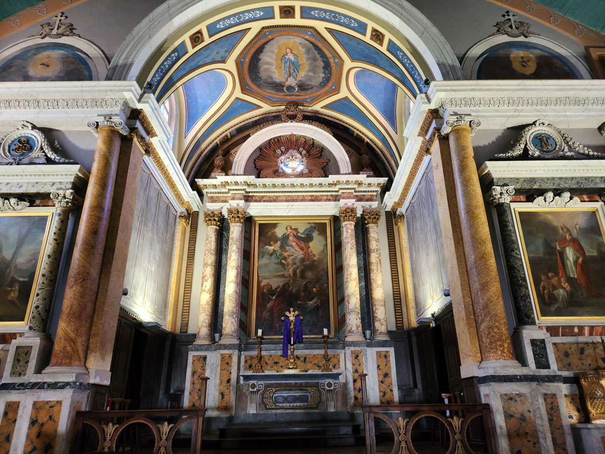 045 Church in La Bastide Clairence