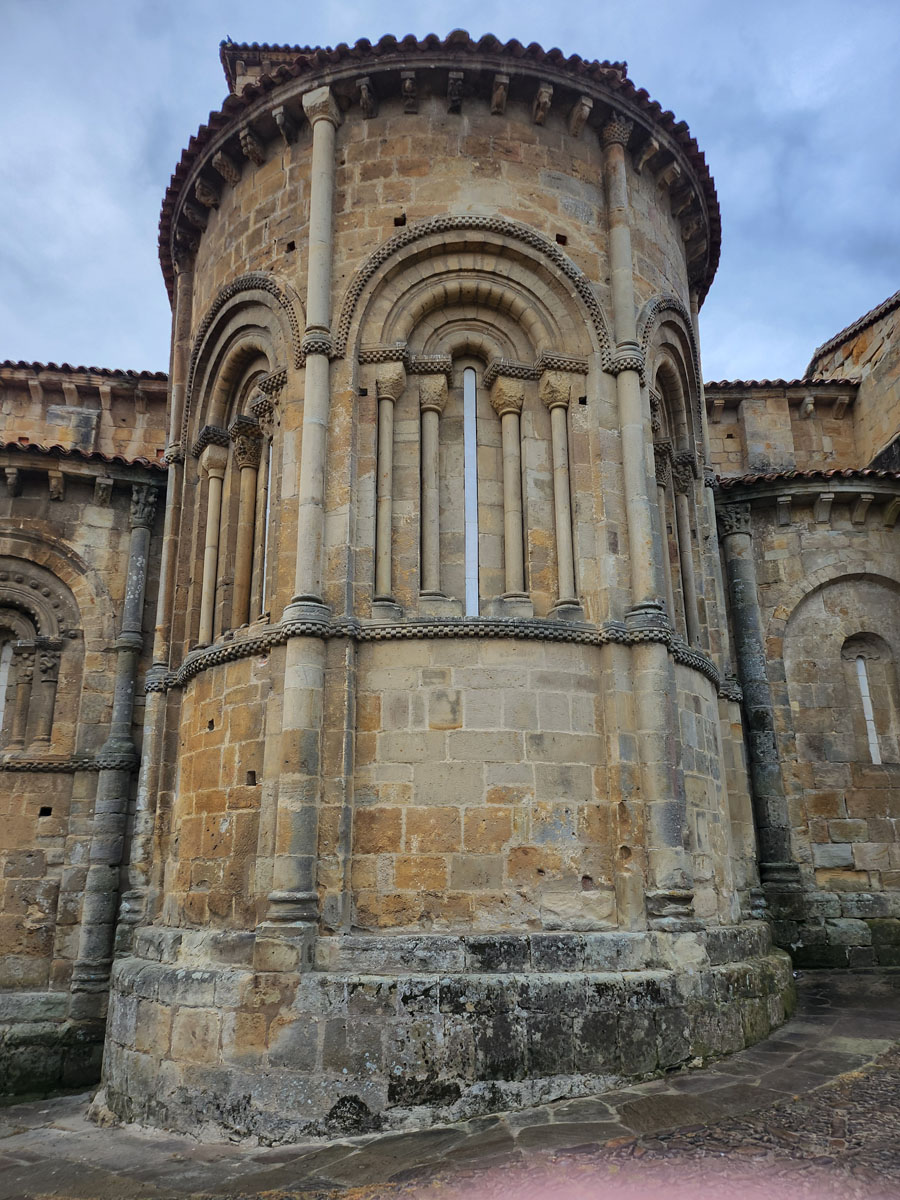 057 Collegiate Church of Santillana