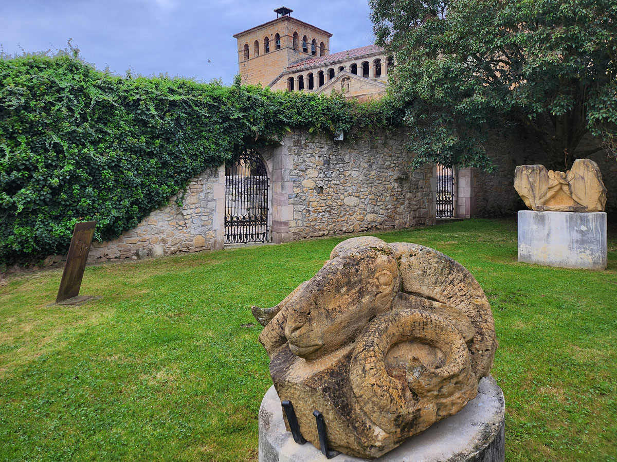 058 Collegiate Church of Santillana