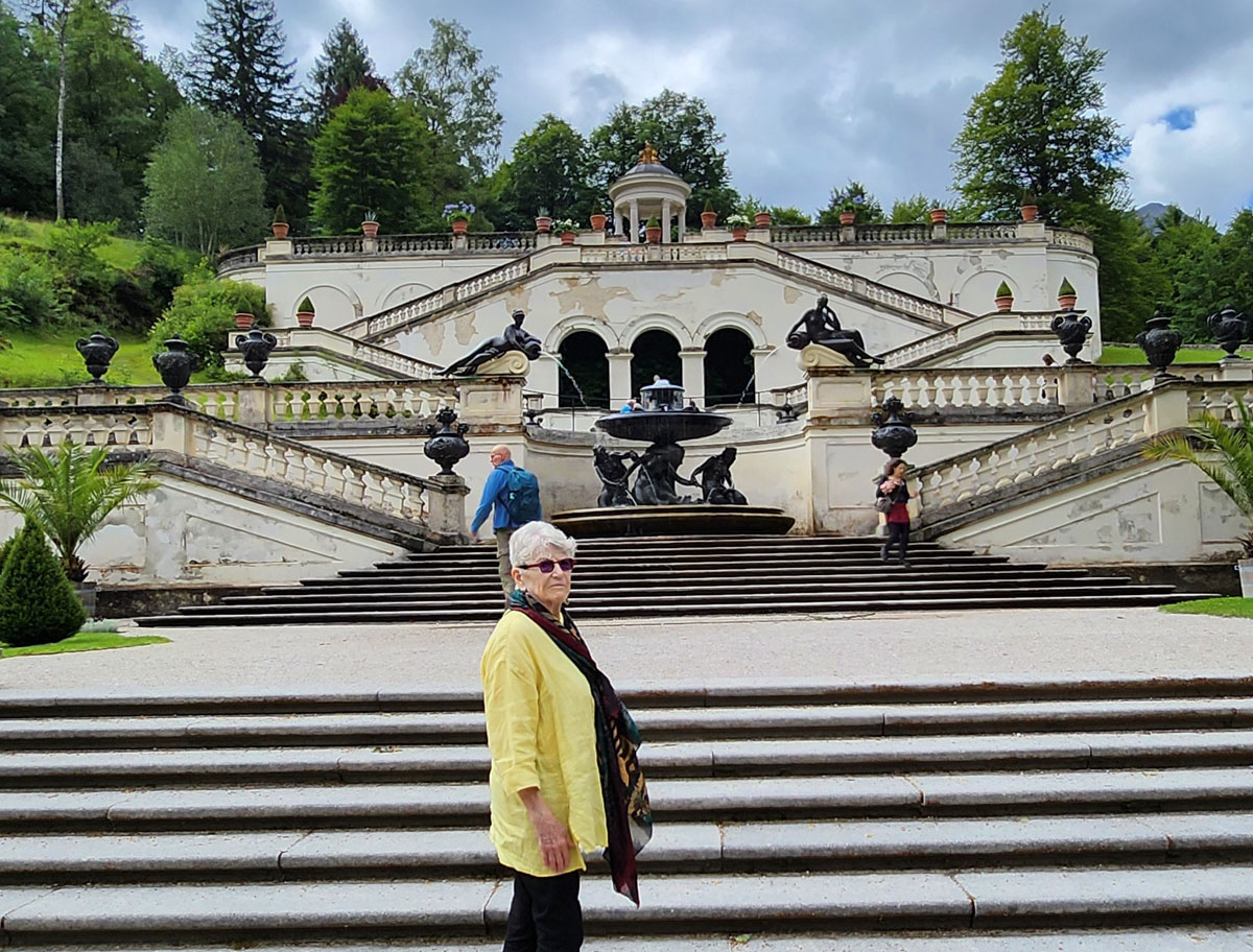 022 Linderhof Palace