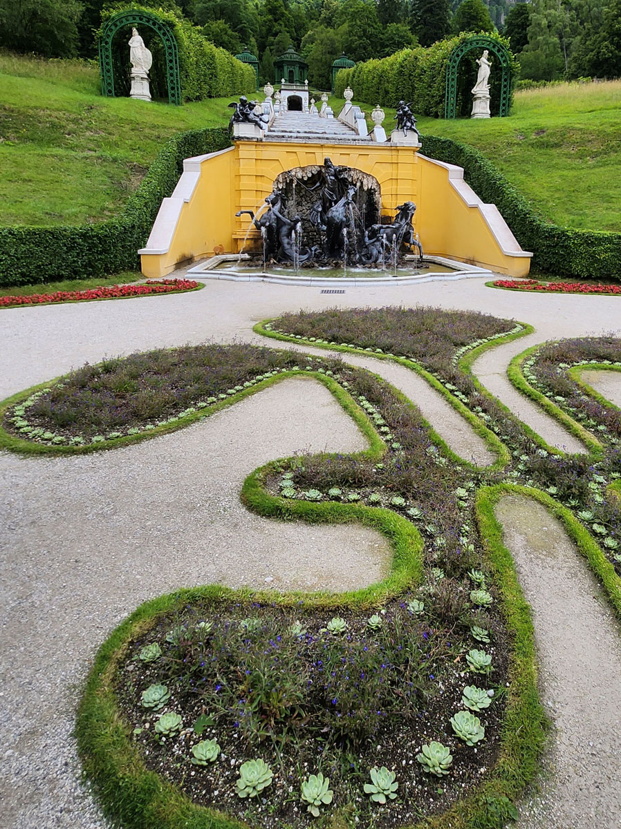 023 Linderhof Palace