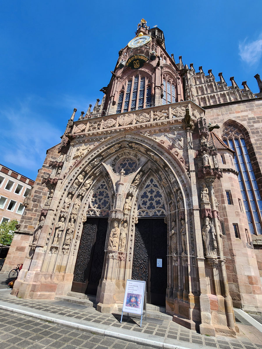 118 Frauenkirche Nurenberg