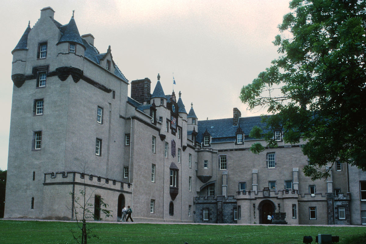 Fyne Castle 1