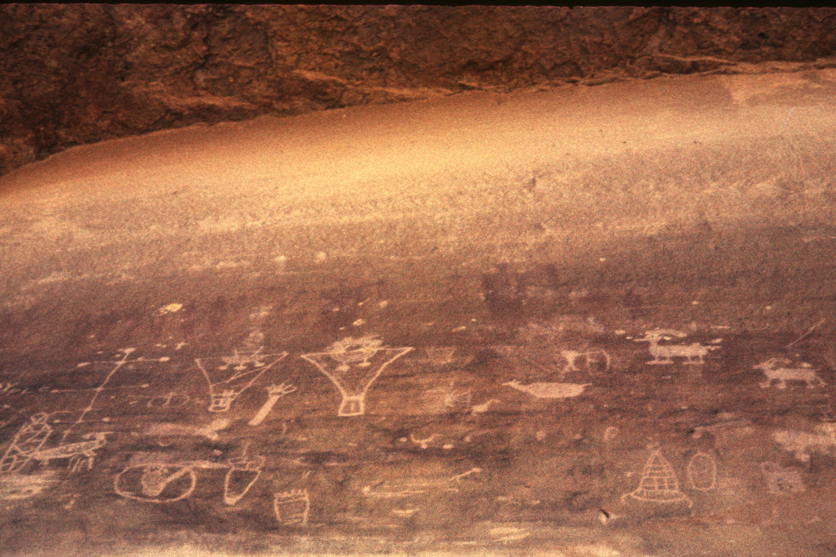 Sego Canyon Petoglyphs