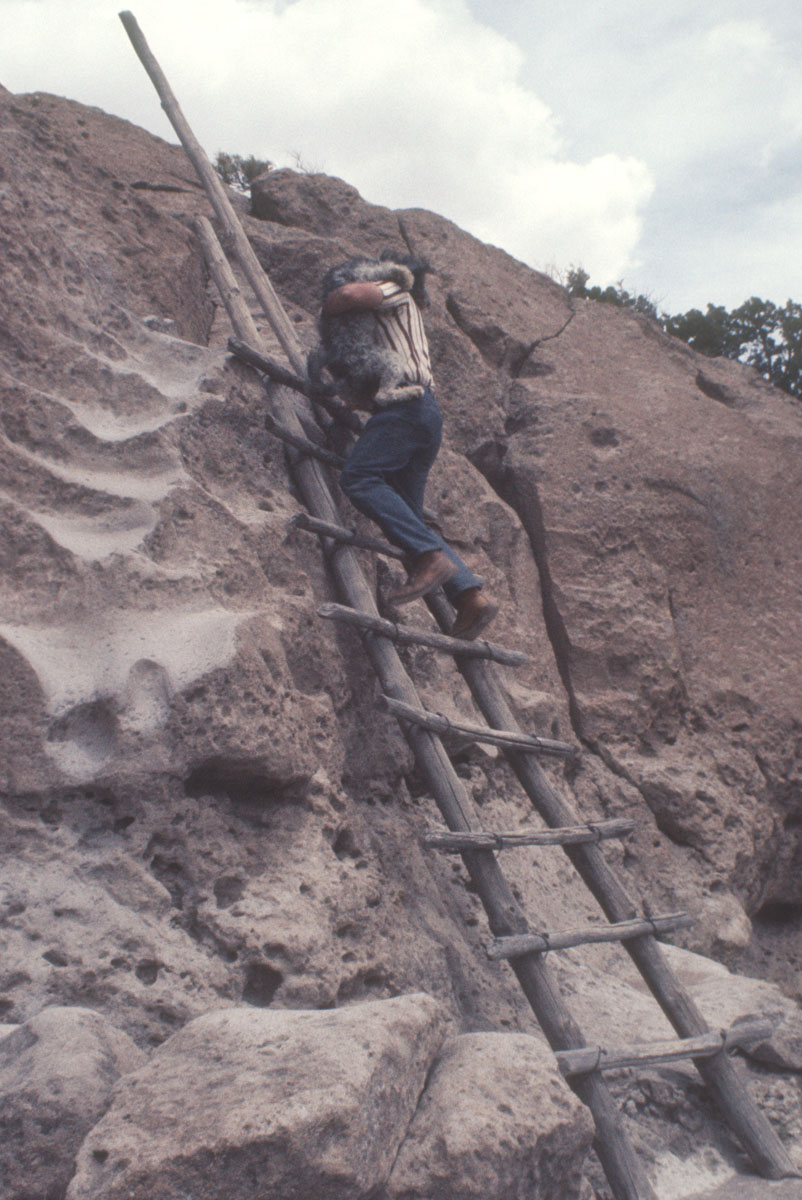 Tsankawi Ruins Bandalier 2