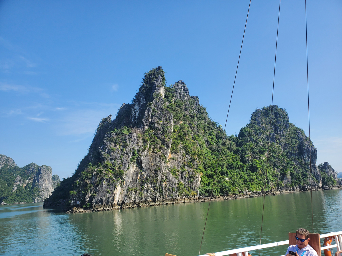 020 Ha Long Bay