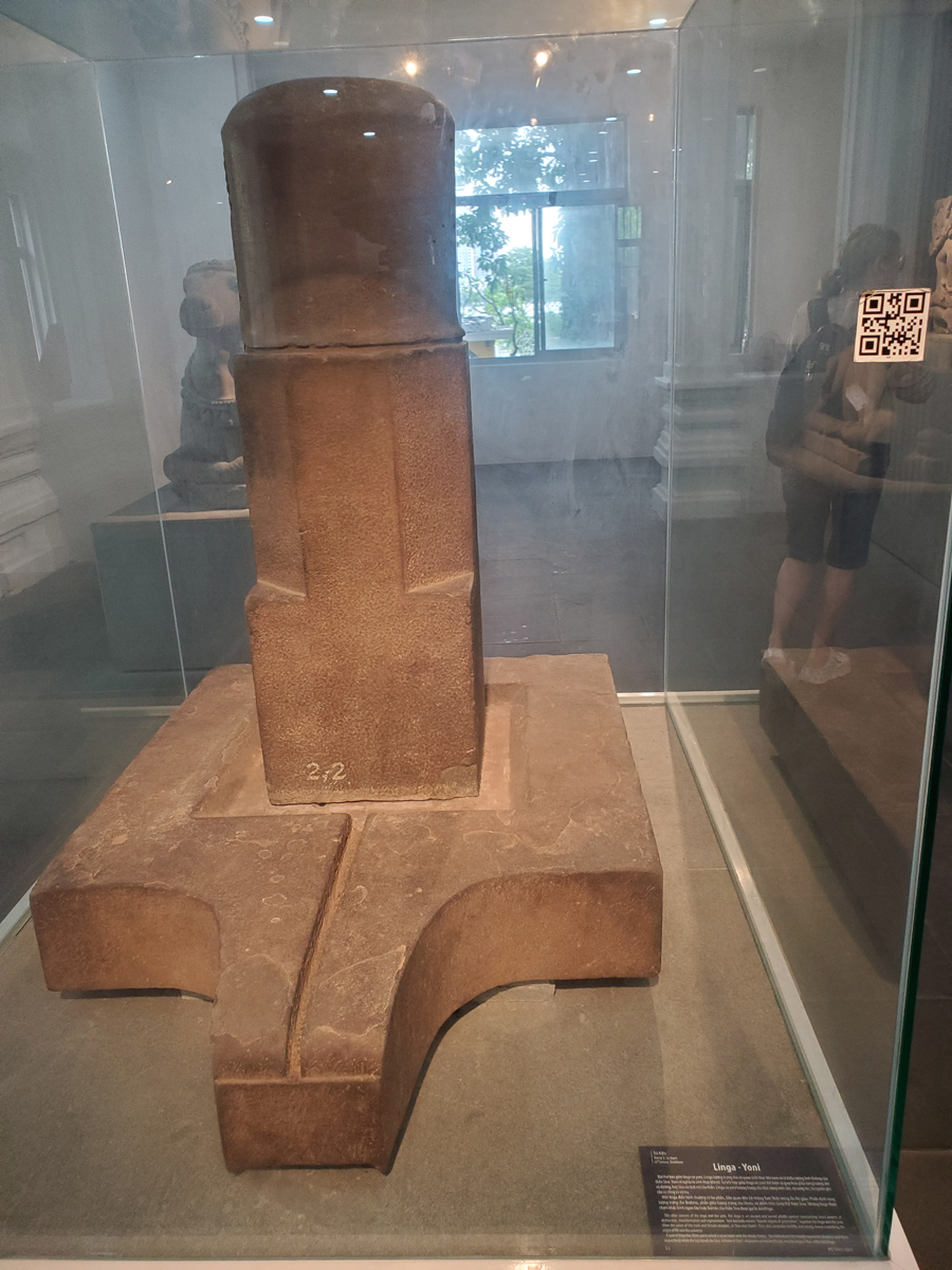 074 Museum Cham Sculpture