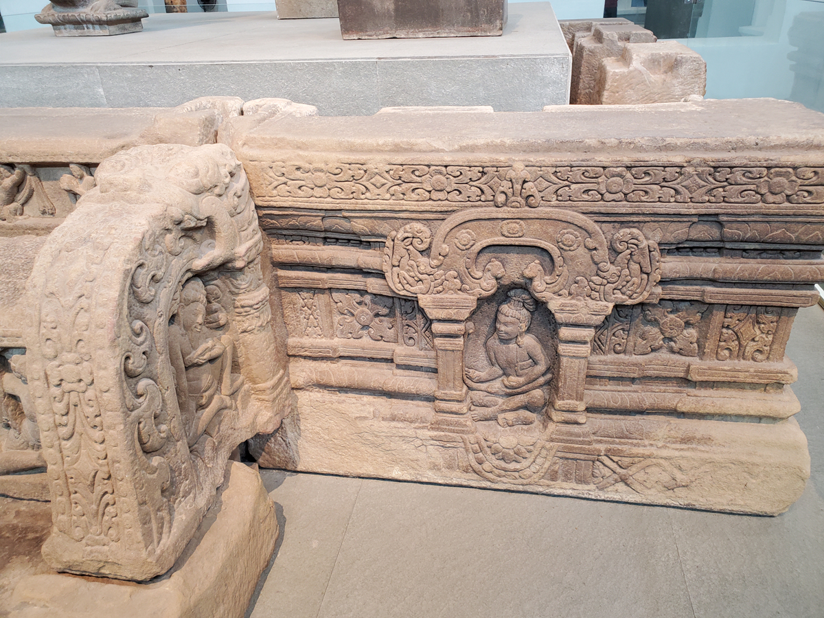 082 Museum Cham Sculpture