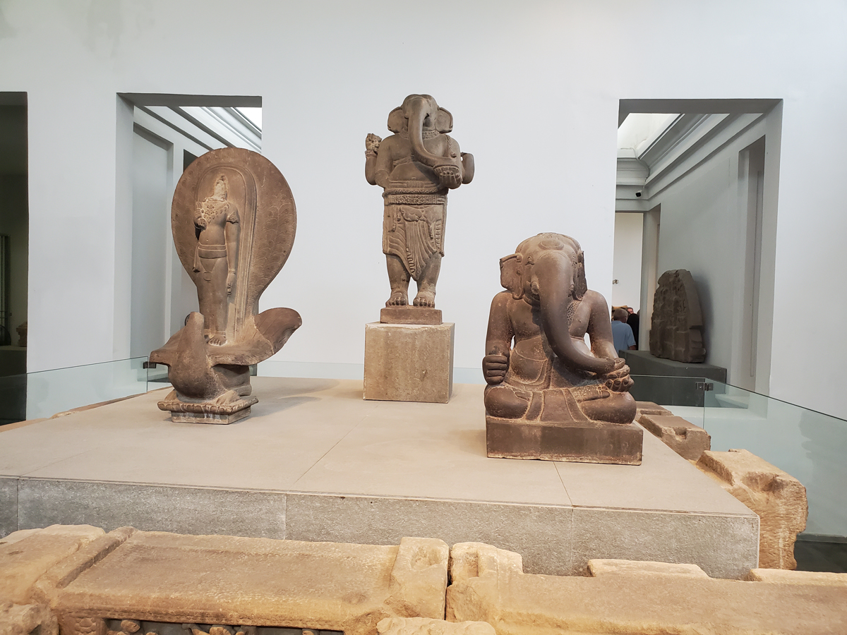 083 Museum Cham Sculpture