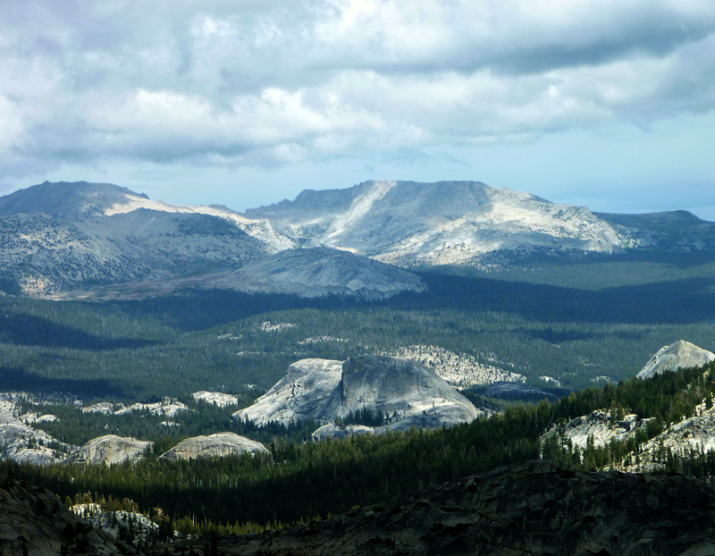 22 Snow Dusted Peaks P1000841a